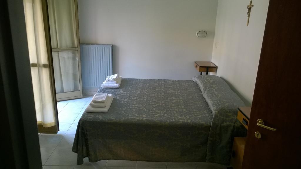 Casa Per Ferie Margherita Diomira Hotel Roma Exterior foto